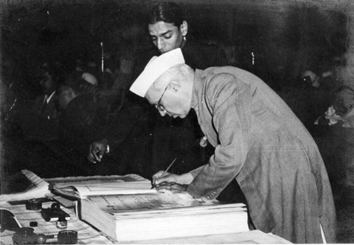 डोमिनियन स्टेट का मतलब क्या है?