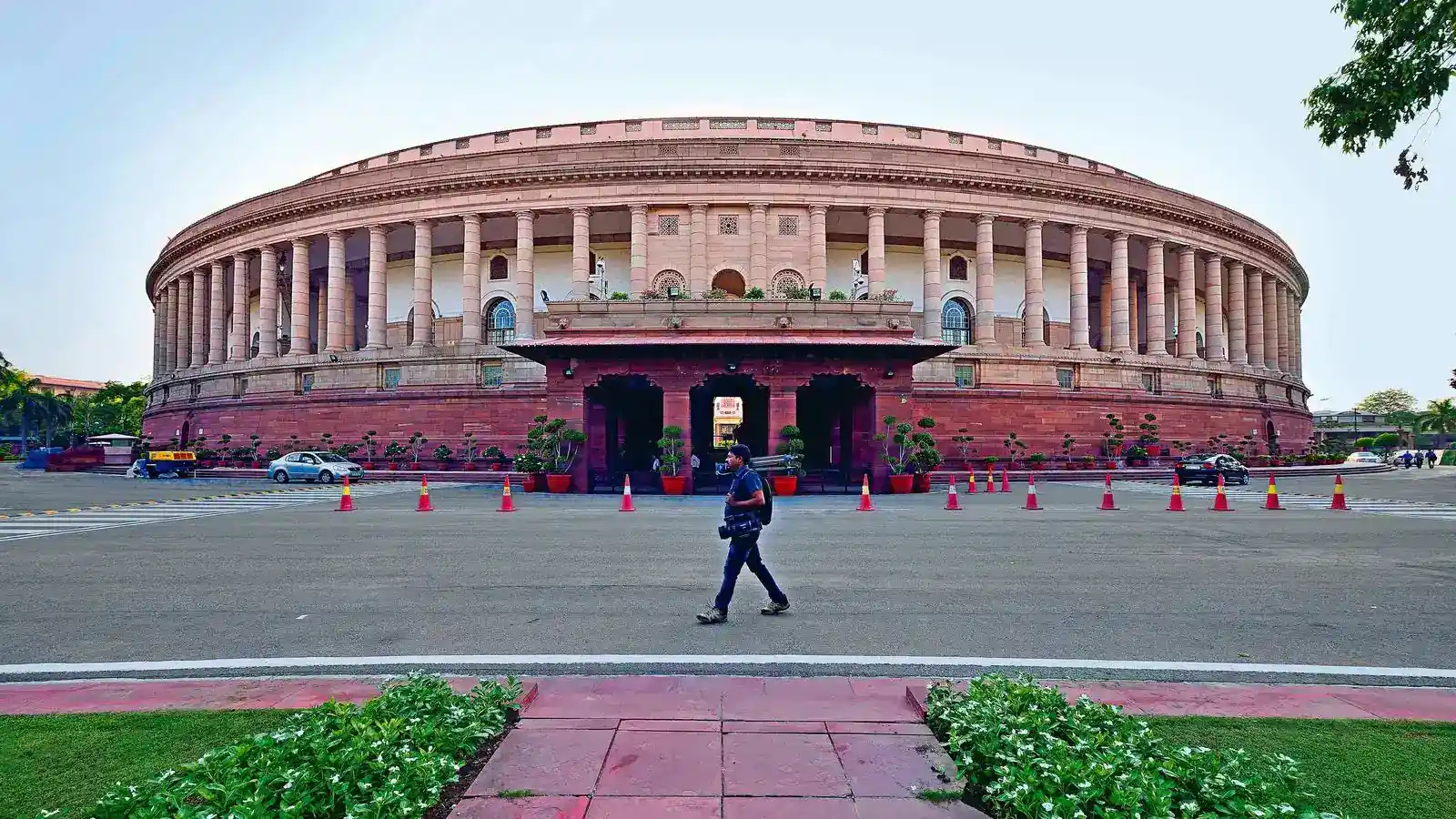 How is the president of india elected ?