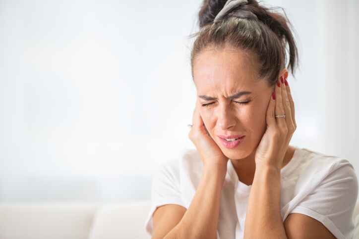 What are the causes of vertigo?